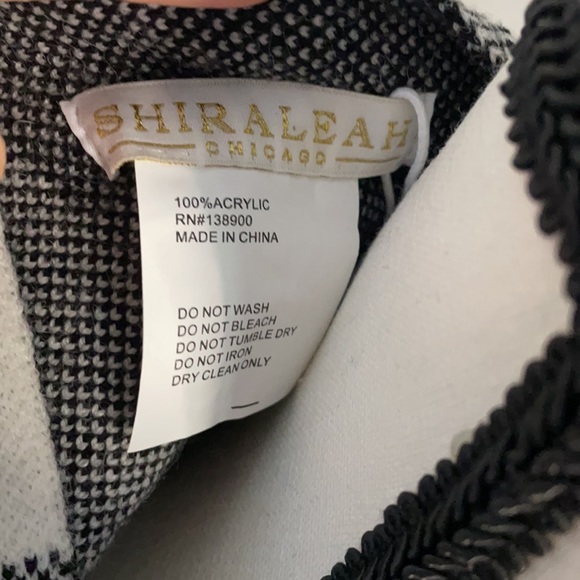 NWT Shiraleah Black Sleeved Reeve Wrap OS - Picture 5 of 9